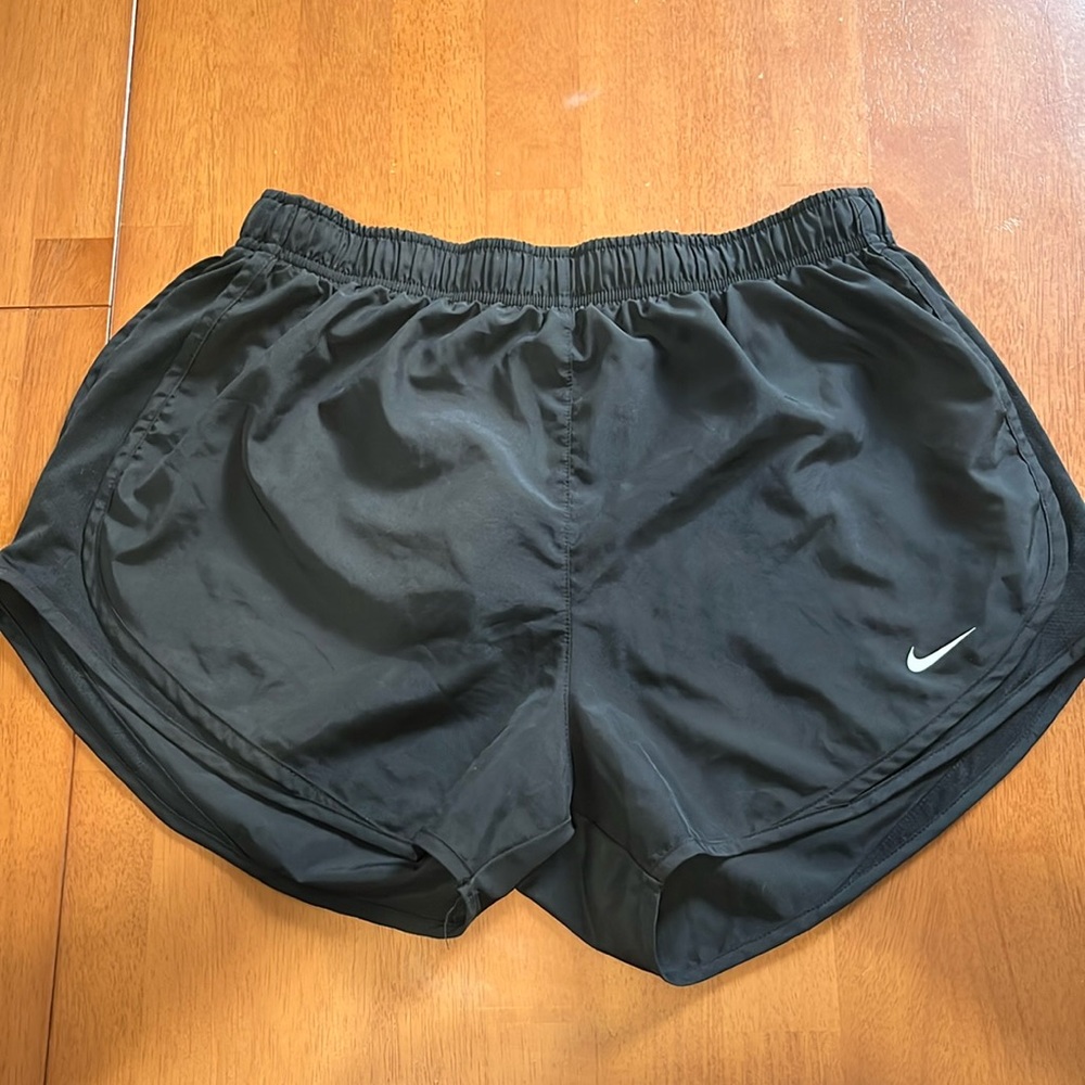 Black Nike shorts